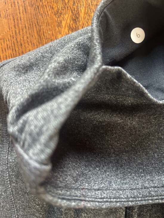 Lululemon Set: Stash N Run Tank & Dark Grey Heathered Crop Leggings(6) - Picture 4 of 6